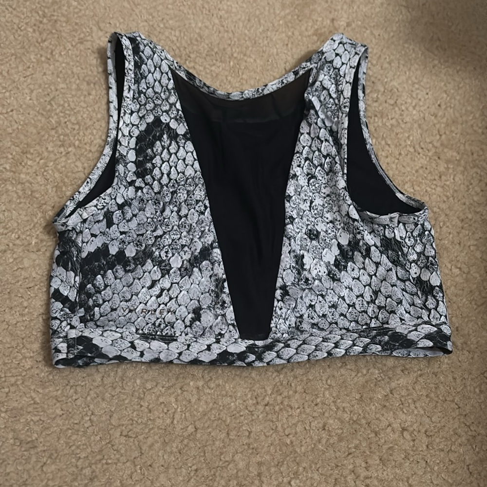 Varley Snakeskin Print sports bra - Picture 2 of 4